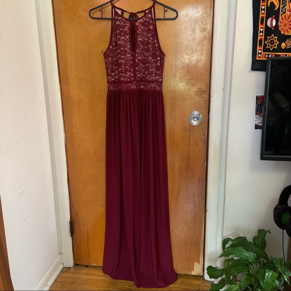 SUPER CUTE MORGAN & CO. LONG RED DRESS